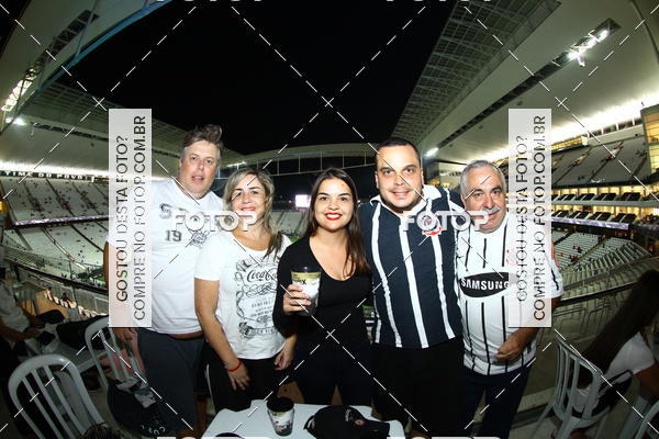 Buy your photos of the eventCorinthians X Fluminense - Brasileir�o on Fotop