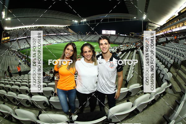 Buy your photos of the eventCorinthians X Fluminense - Brasileir�o on Fotop