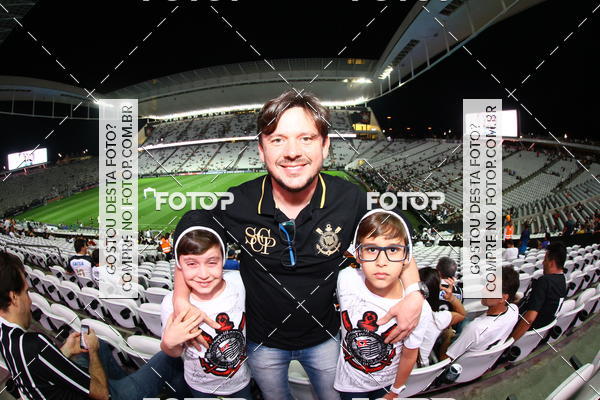 Buy your photos of the eventCorinthians X Fluminense - Brasileir�o on Fotop