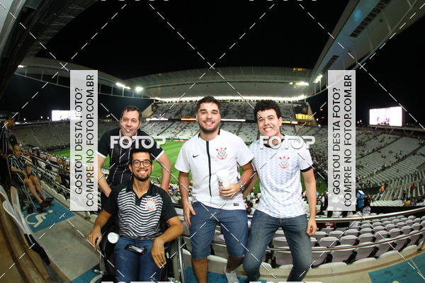 Buy your photos of the eventCorinthians X Fluminense - Brasileir�o on Fotop