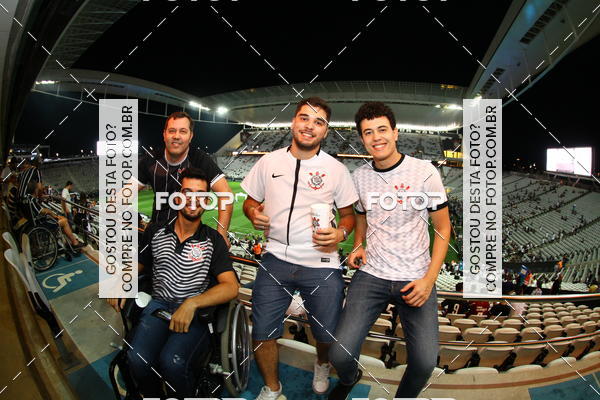 Buy your photos of the eventCorinthians X Fluminense - Brasileir�o on Fotop