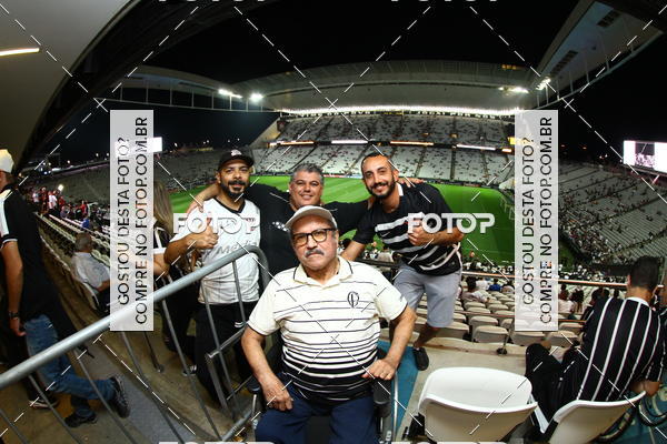 Buy your photos of the eventCorinthians X Fluminense - Brasileir�o on Fotop