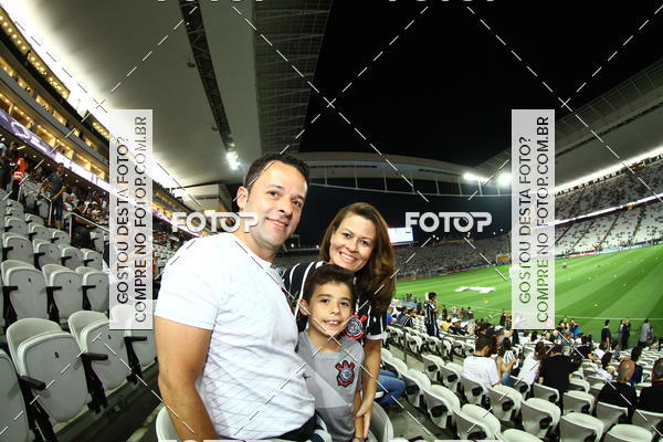 Buy your photos of the eventCorinthians X Fluminense - Brasileir�o on Fotop