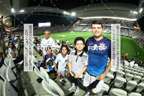 Buy your photos of the eventCorinthians X Fluminense - Brasileir�o on Fotop