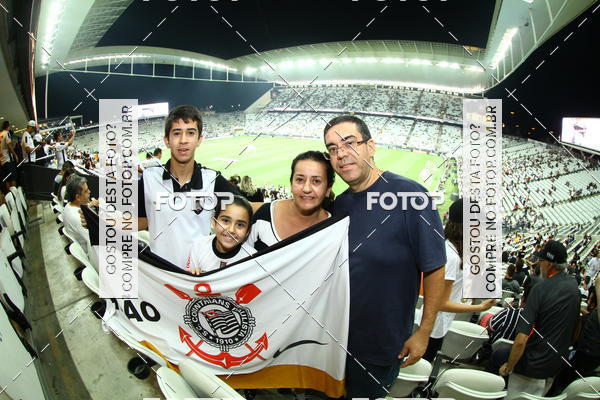 Buy your photos of the eventCorinthians X Fluminense - Brasileir�o on Fotop