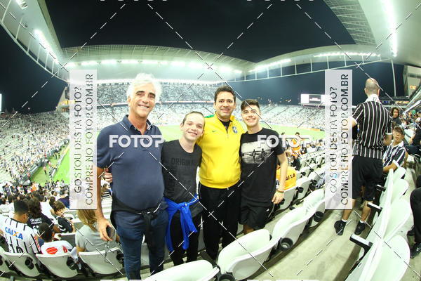 Buy your photos of the eventCorinthians X Fluminense - Brasileir�o on Fotop