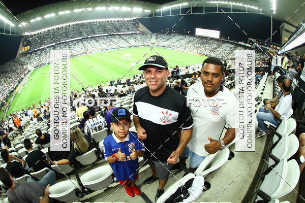 Buy your photos of the eventCorinthians X Fluminense - Brasileir�o on Fotop