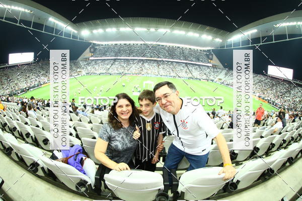 Buy your photos of the eventCorinthians X Fluminense - Brasileir�o on Fotop