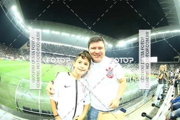 Buy your photos of the eventCorinthians X Fluminense - Brasileir�o on Fotop