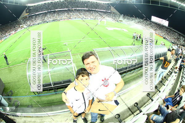 Buy your photos of the eventCorinthians X Fluminense - Brasileir�o on Fotop
