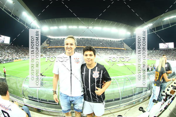 Buy your photos of the eventCorinthians X Fluminense - Brasileir�o on Fotop