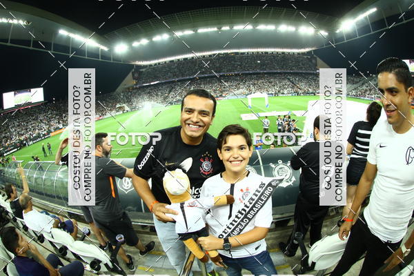 Buy your photos of the eventCorinthians X Fluminense - Brasileir�o on Fotop