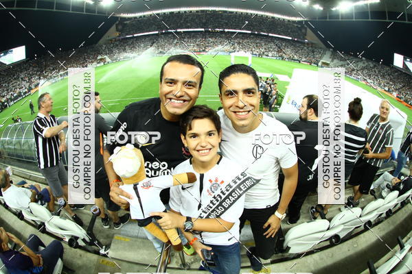 Buy your photos of the eventCorinthians X Fluminense - Brasileir�o on Fotop