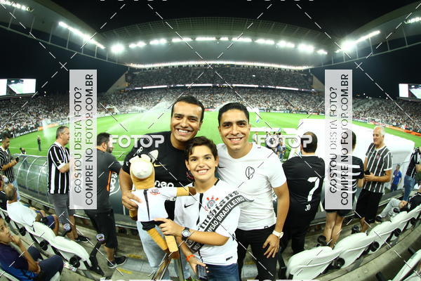 Buy your photos of the eventCorinthians X Fluminense - Brasileir�o on Fotop