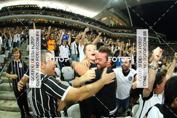 Buy your photos of the eventCorinthians X Fluminense - Brasileir�o on Fotop