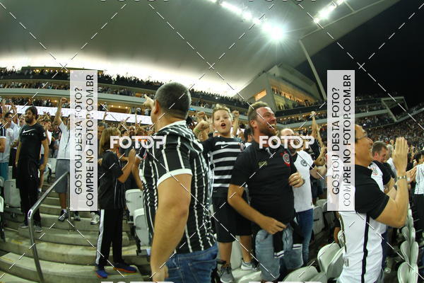 Buy your photos of the eventCorinthians X Fluminense - Brasileir�o on Fotop