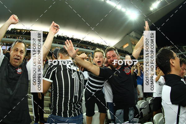 Buy your photos of the eventCorinthians X Fluminense - Brasileir�o on Fotop