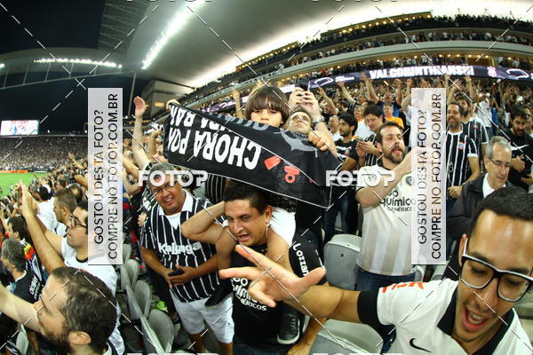 Buy your photos of the eventCorinthians X Fluminense - Brasileir�o on Fotop