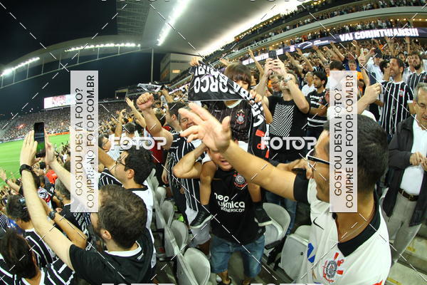 Buy your photos of the eventCorinthians X Fluminense - Brasileir�o on Fotop