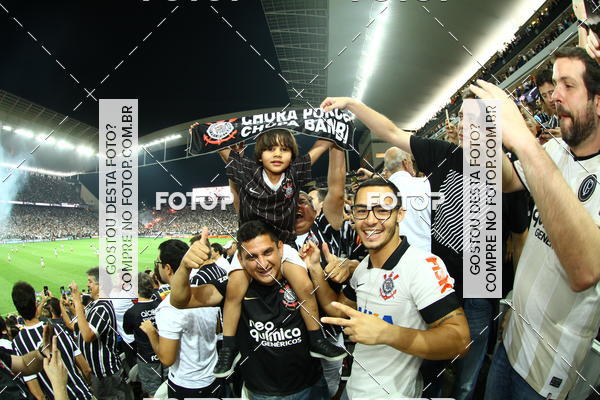 Buy your photos of the eventCorinthians X Fluminense - Brasileir�o on Fotop