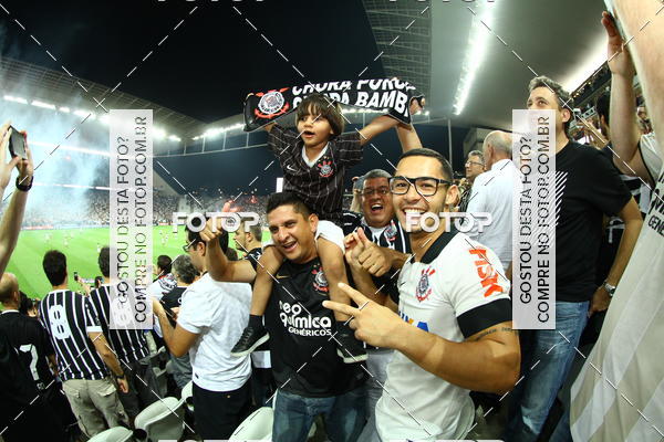 Buy your photos of the eventCorinthians X Fluminense - Brasileir�o on Fotop