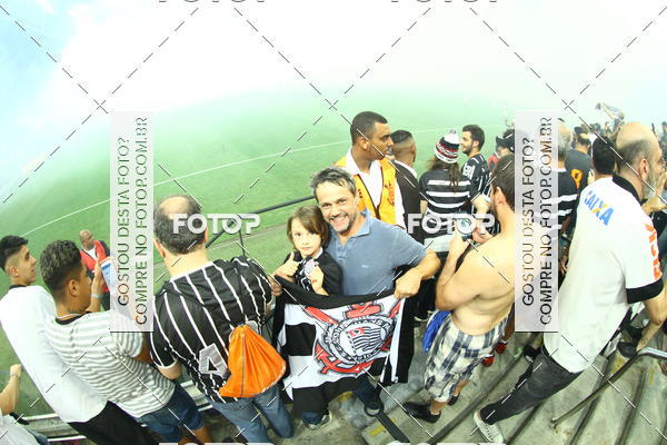 Buy your photos of the eventCorinthians X Fluminense - Brasileir�o on Fotop
