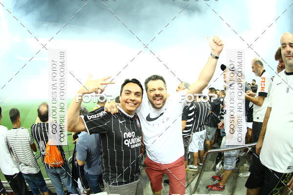 Buy your photos of the eventCorinthians X Fluminense - Brasileir�o on Fotop