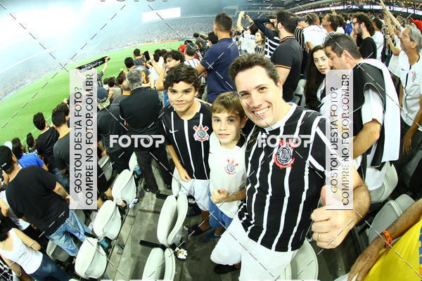 Buy your photos of the eventCorinthians X Fluminense - Brasileir�o on Fotop