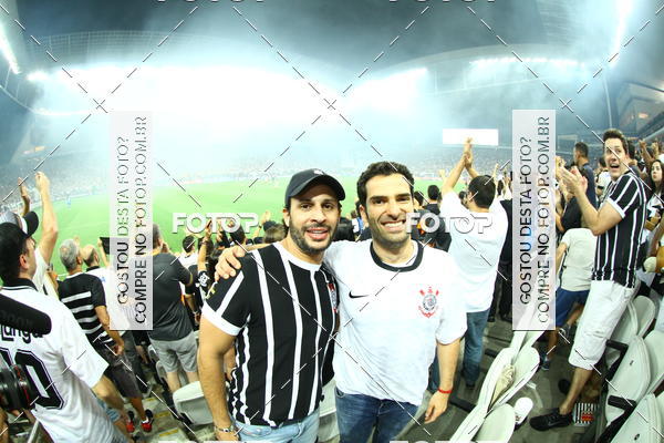 Buy your photos of the eventCorinthians X Fluminense - Brasileir�o on Fotop