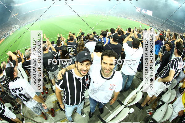 Buy your photos of the eventCorinthians X Fluminense - Brasileir�o on Fotop