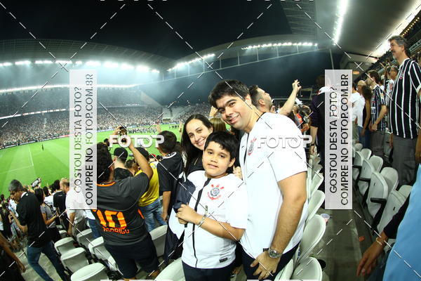 Buy your photos of the eventCorinthians X Fluminense - Brasileir�o on Fotop