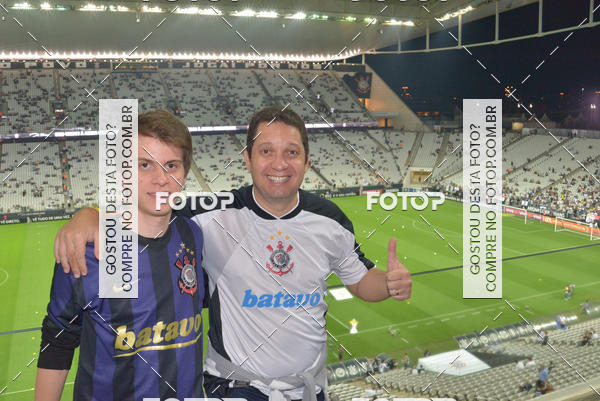 Buy your photos of the eventCorinthians X Fluminense - Brasileir�o on Fotop