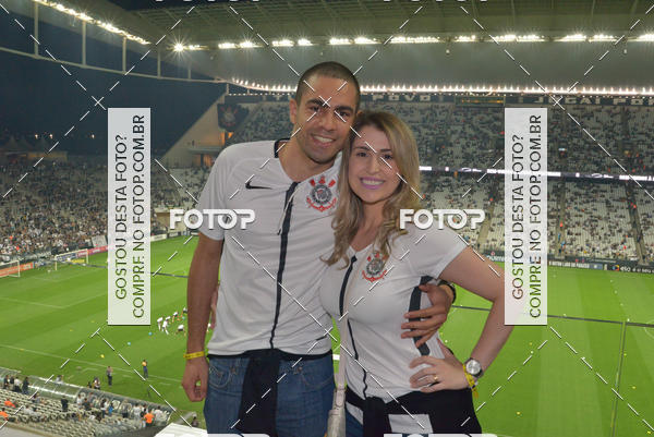 Buy your photos of the eventCorinthians X Fluminense - Brasileir�o on Fotop