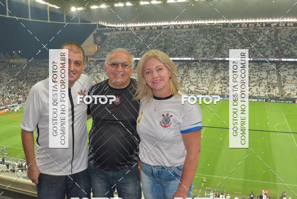Buy your photos of the eventCorinthians X Fluminense - Brasileir�o on Fotop