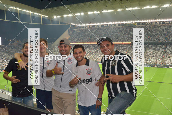 Buy your photos of the eventCorinthians X Fluminense - Brasileir�o on Fotop