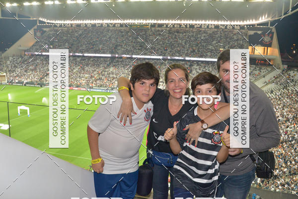 Buy your photos of the eventCorinthians X Fluminense - Brasileir�o on Fotop