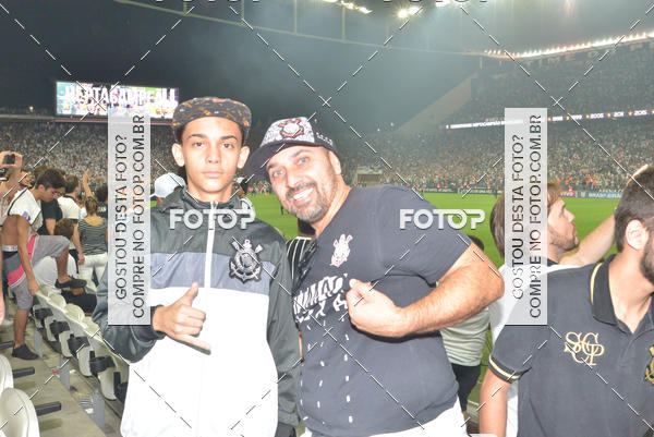 Buy your photos of the eventCorinthians X Fluminense - Brasileir�o on Fotop
