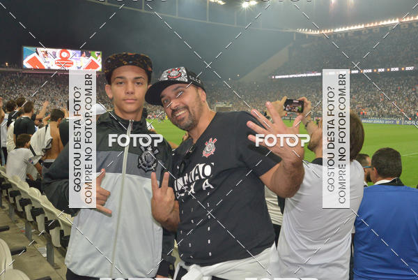 Buy your photos of the eventCorinthians X Fluminense - Brasileir�o on Fotop