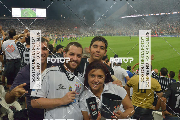 Buy your photos of the eventCorinthians X Fluminense - Brasileir�o on Fotop