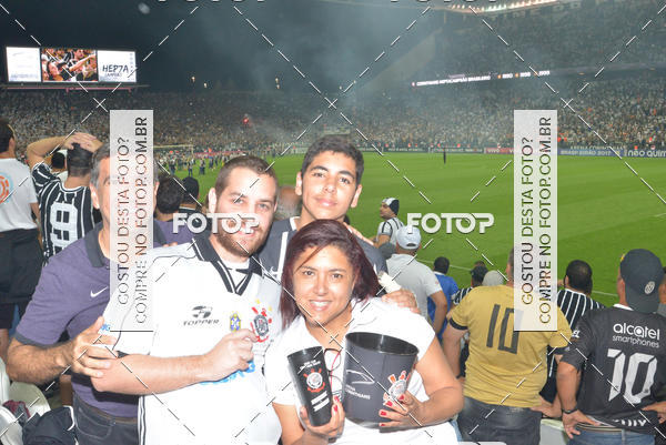 Buy your photos of the eventCorinthians X Fluminense - Brasileir�o on Fotop