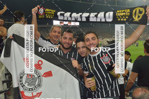 Buy your photos of the eventCorinthians X Fluminense - Brasileir�o on Fotop
