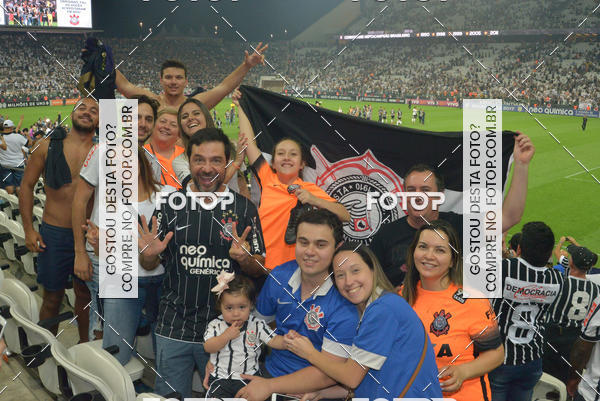Buy your photos of the eventCorinthians X Fluminense - Brasileir�o on Fotop
