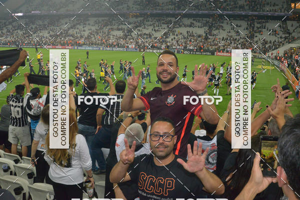 Buy your photos of the eventCorinthians X Fluminense - Brasileir�o on Fotop