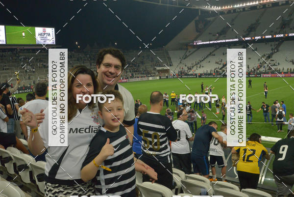 Buy your photos of the eventCorinthians X Fluminense - Brasileir�o on Fotop