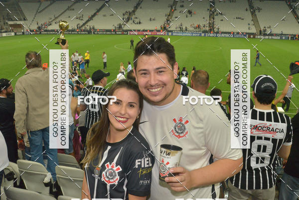 Buy your photos of the eventCorinthians X Fluminense - Brasileir�o on Fotop