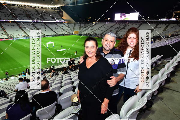Buy your photos of the eventCorinthians X Fluminense - Brasileir�o on Fotop