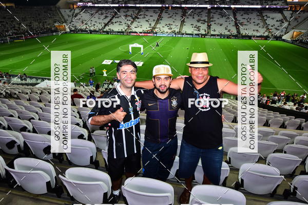 Buy your photos of the eventCorinthians X Fluminense - Brasileir�o on Fotop