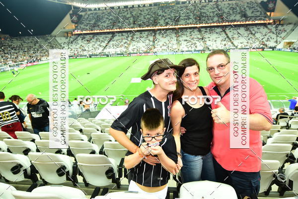 Buy your photos of the eventCorinthians X Fluminense - Brasileir�o on Fotop