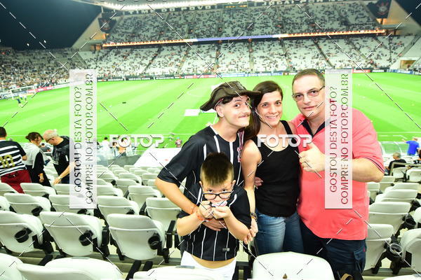 Buy your photos of the eventCorinthians X Fluminense - Brasileir�o on Fotop