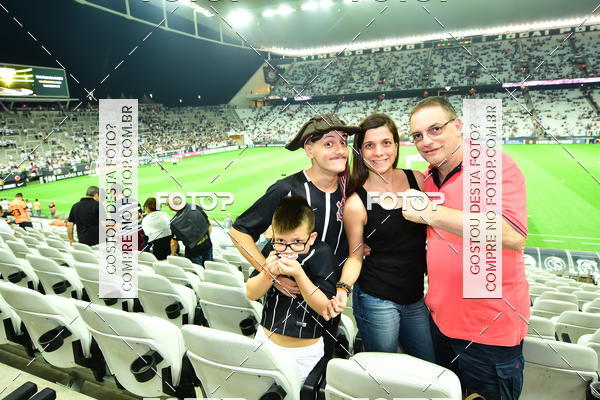 Buy your photos of the eventCorinthians X Fluminense - Brasileir�o on Fotop